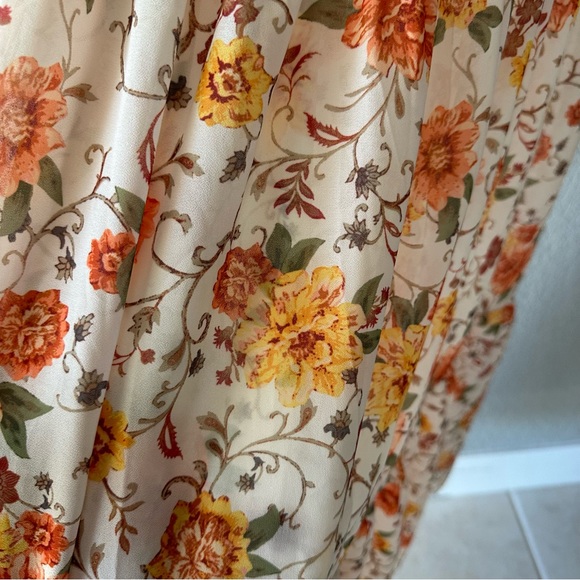 VICI off the shoulder Floral MAXI DRESS sheer with built in slip. Fall colors - Picture 4 of 6